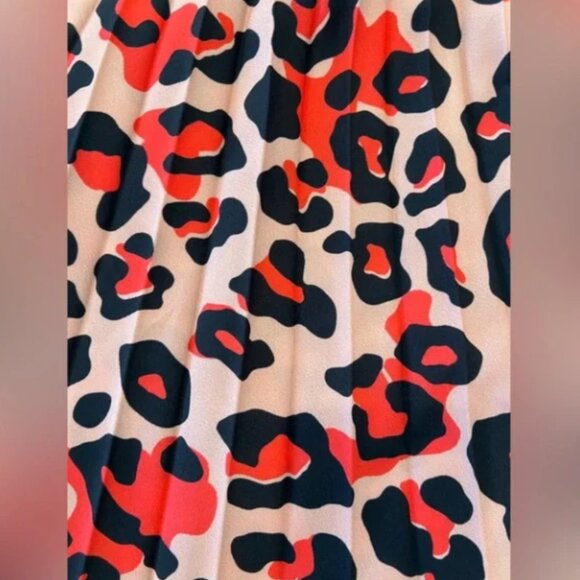 ASOS Leopard Print Pleated Skirt - Pink and Black - Picture 4 of 4